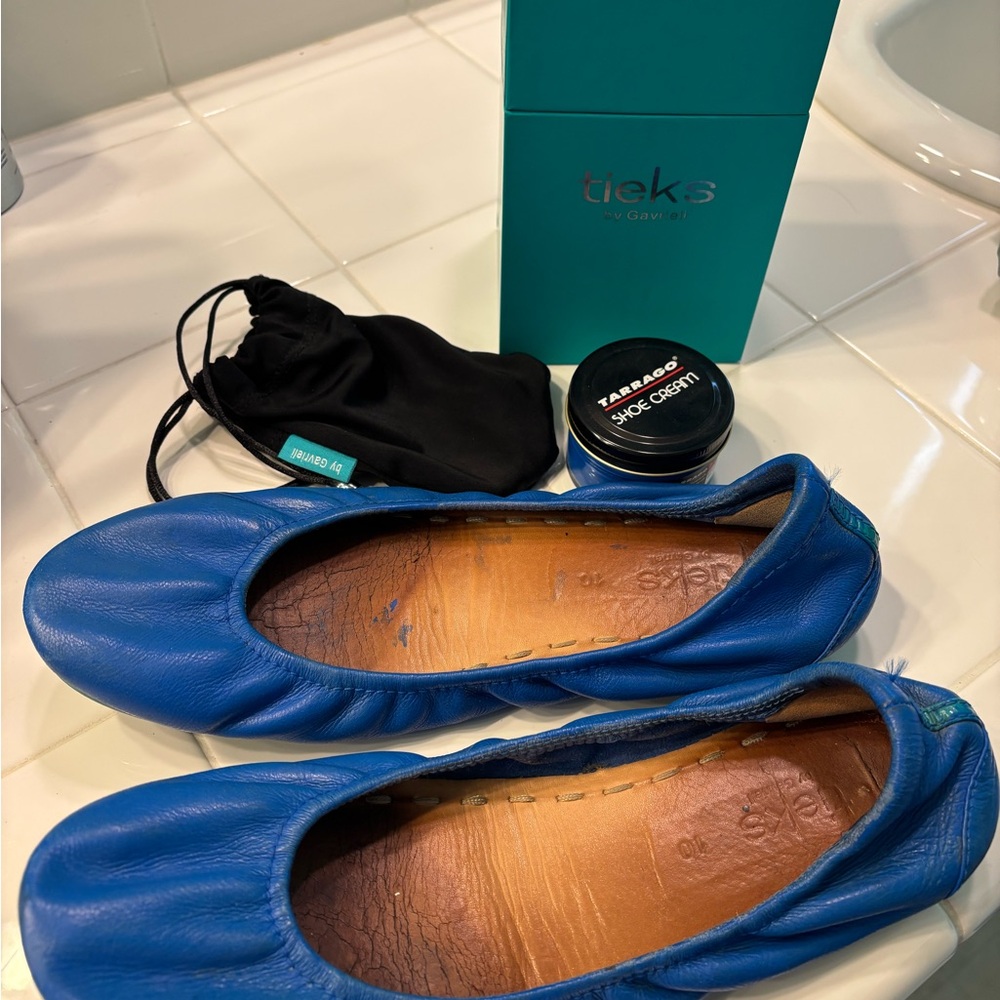 Cobalt Blue Size 10 Tieks flats